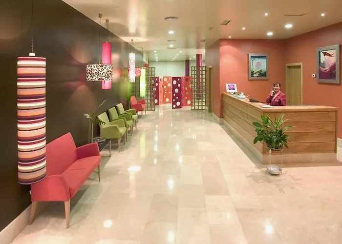 Mar Rovacias كوميلاس